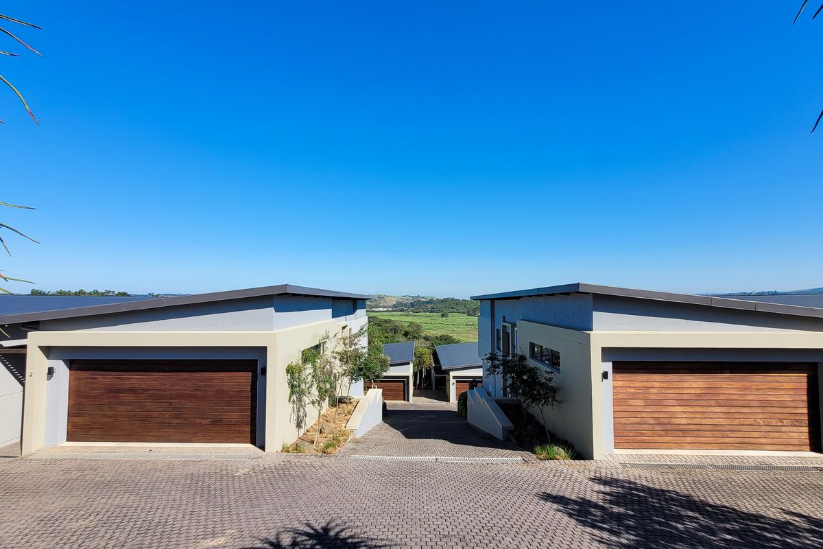 Modern Luxury  with private garden - Photo 2