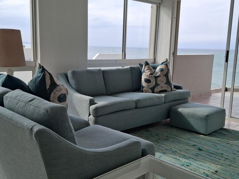 Coastal Living at Its Finest – Fully Furnished Beachfront Retreat - Photo 10