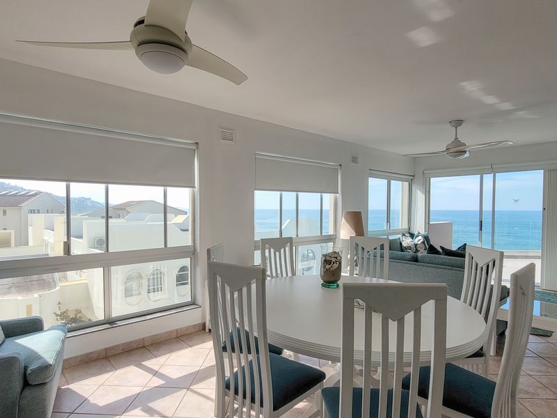 Coastal Living at Its Finest – Fully Furnished Beachfront Retreat - Photo 9