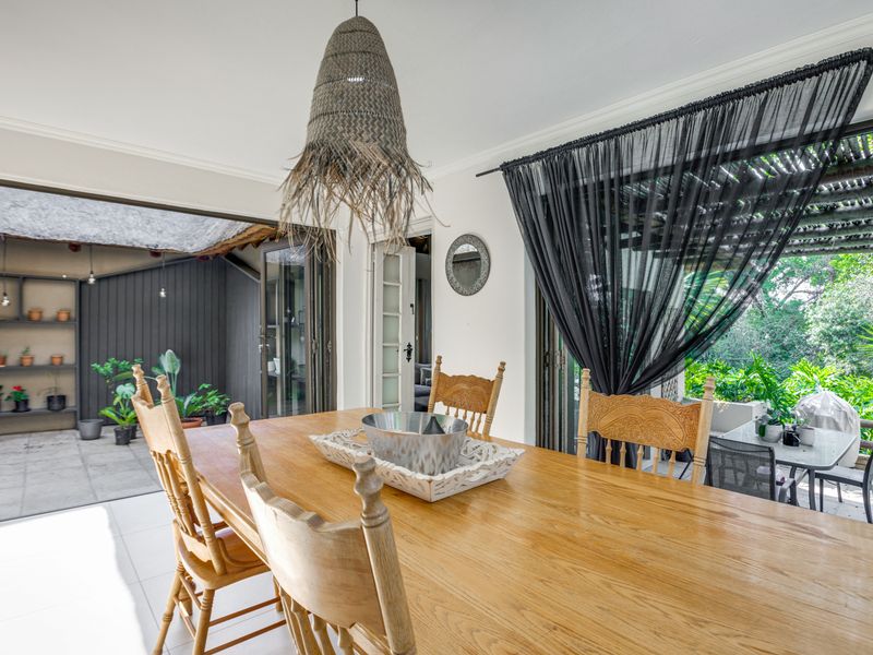 Elegant 3-Bedroom Double-Storey Family Home in Gated Community – Jukskei Park - Photo 8