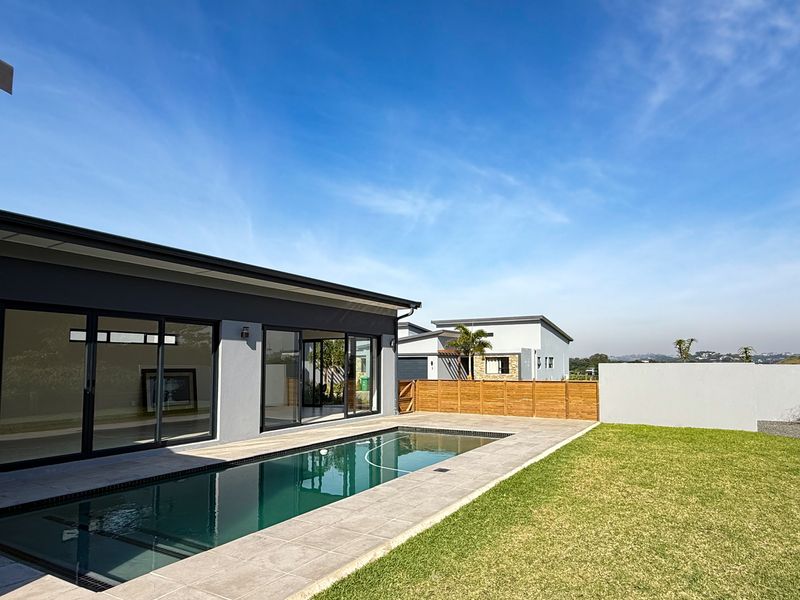 MODERN 2-BEDROOM HOME IN DOLPHIN RIDGE – STYLE, COMFORT & CONVENIENCE - Photo 9