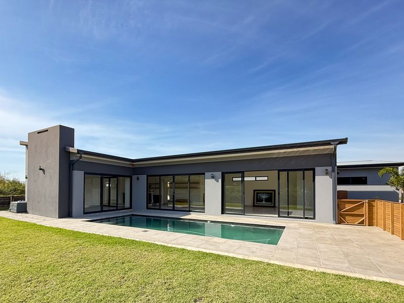 MODERN 2-BEDROOM HOME IN DOLPHIN RIDGE – STYLE, COMFORT & CONVENIENCE - Photo 6