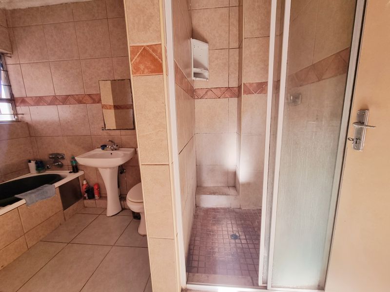 3 Bedroom Complex for sale - Photo 8