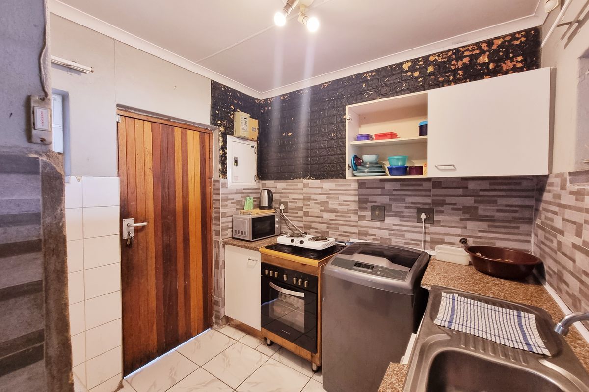 3 Bedroom Complex for sale - Photo 5