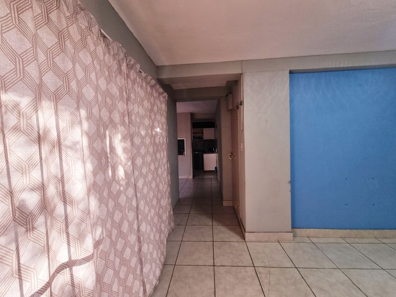 3 Bedroom Complex for sale - Photo 2