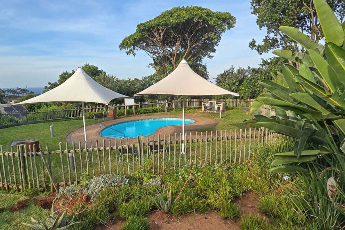 Seamless Indoor-Outdoor Living with Breathtaking Coastline Views - Photo 2