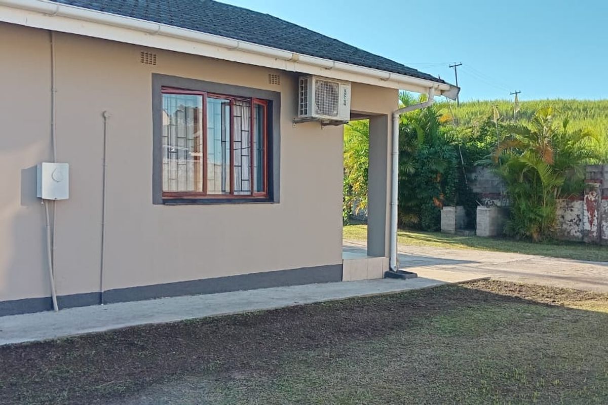 Charming Family Home - Photo 4