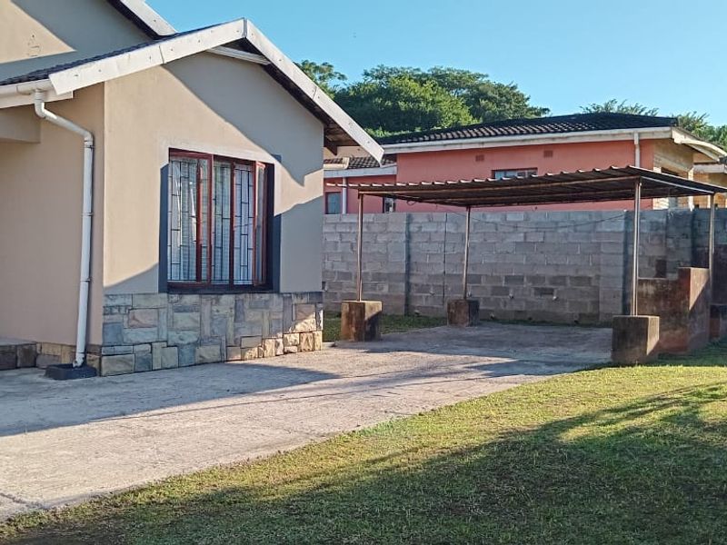 Charming Family Home - Photo 2