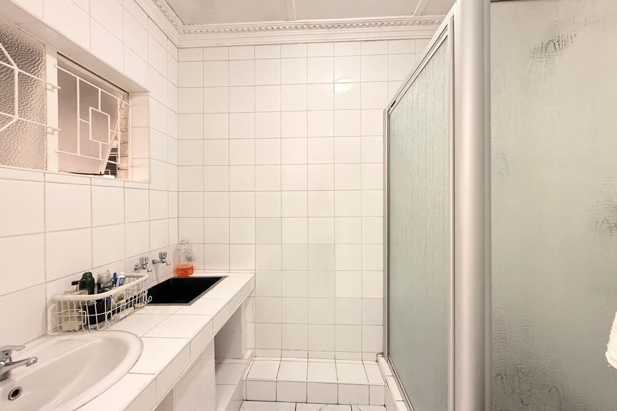 Home close to Medi Clinic Hospital Central Town with Flat - Photo 5