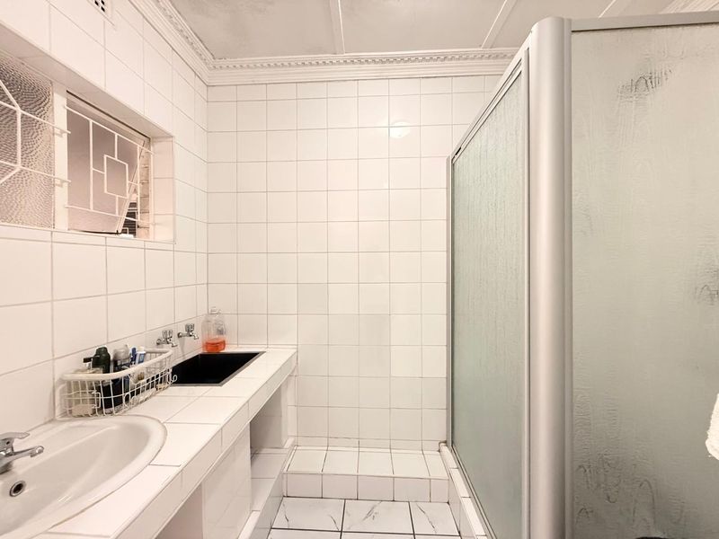 Home close to Medi Clinic Hospital Central Town with Flat - Photo 5