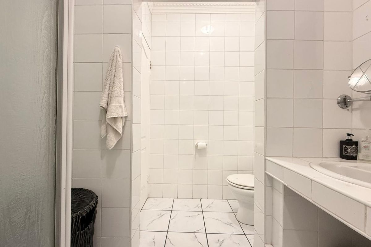 Home close to Medi Clinic Hospital Central Town with Flat - Photo 4