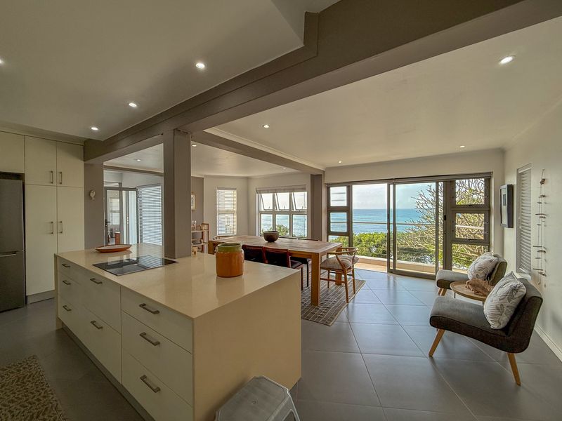 UNBELIEVABLE VALUE - PRIME LOCATION WITH STUNNING SEA VIEWS - Photo 3