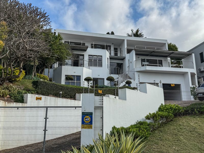 UNBELIEVABLE VALUE - PRIME LOCATION WITH STUNNING SEA VIEWS - Photo 5