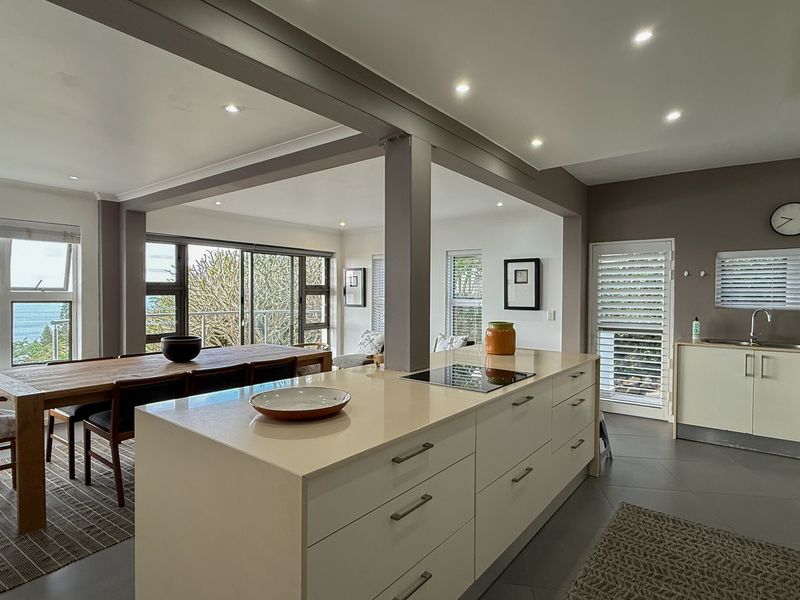 UNBELIEVABLE VALUE - PRIME LOCATION WITH STUNNING SEA VIEWS - Photo 9