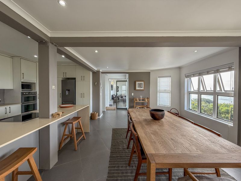 UNBELIEVABLE VALUE - PRIME LOCATION WITH STUNNING SEA VIEWS - Photo 4