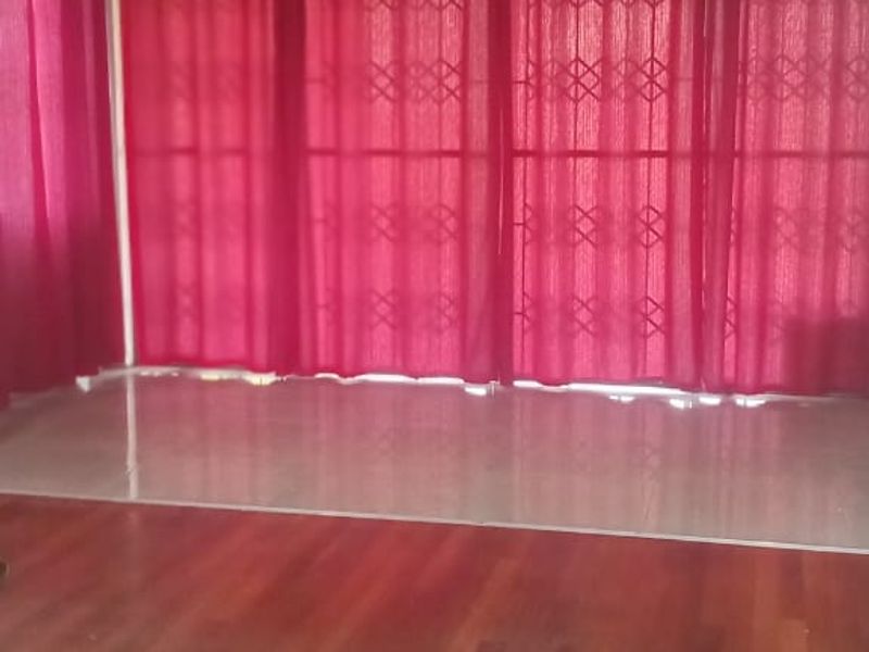 Perfect 4-Bedroom Home in Larkfield - Photo 5