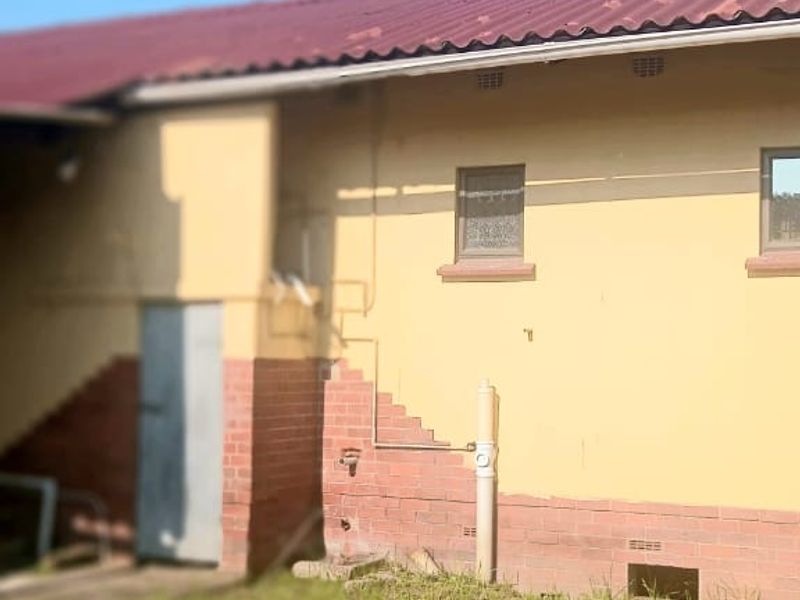 Perfect 4-Bedroom Home in Larkfield - Photo 10