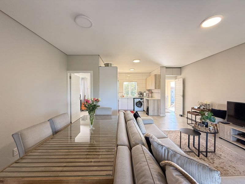 2-Bedroom Apartment in Manor Estate - Photo 8