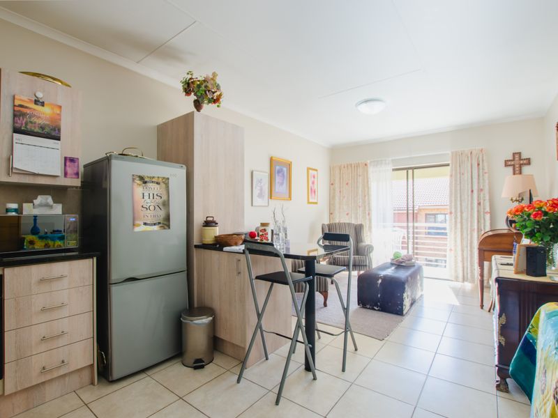 1 Bedroom Apartment in Eldoraigne - Photo 5