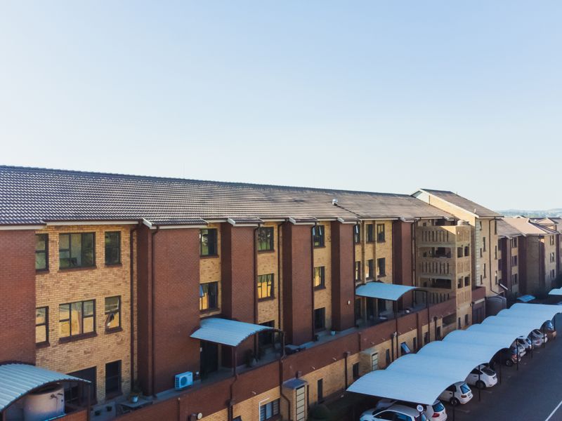 1 Bedroom Apartment in Eldoraigne - Photo 2