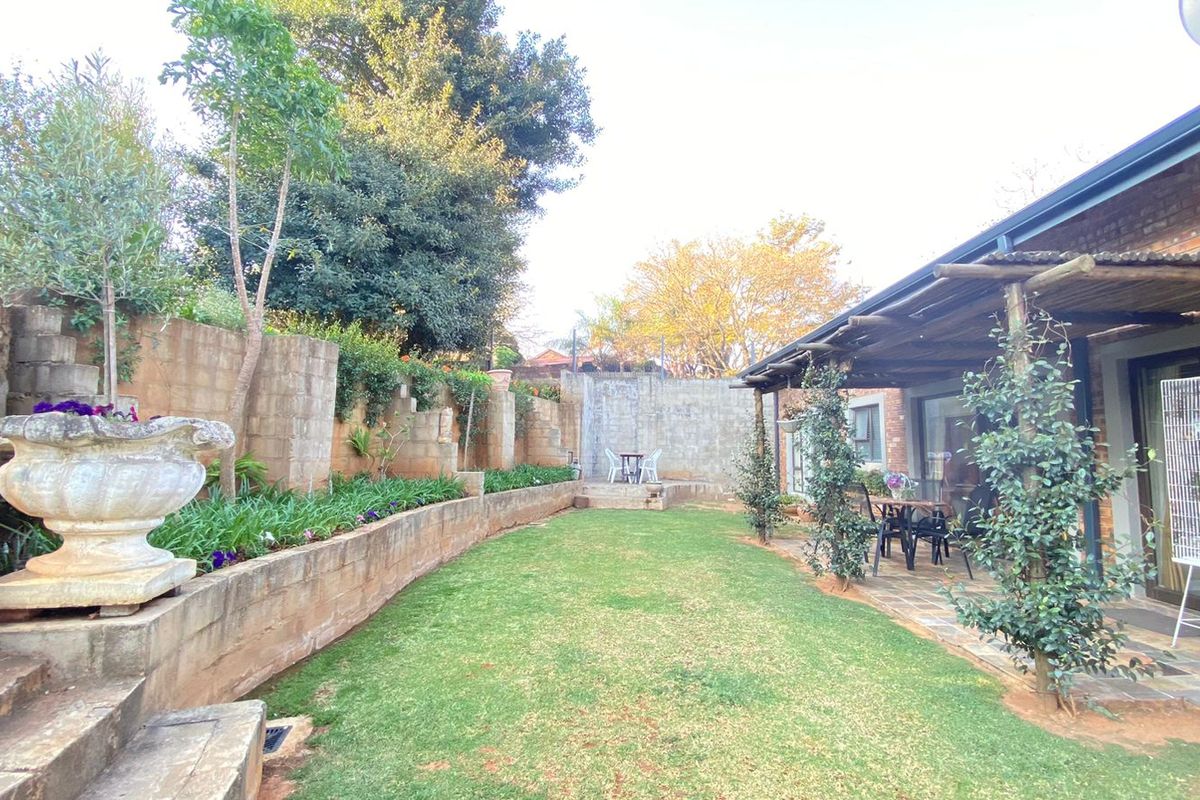 7 Bedroom Guest House-Flat Let-Home opportunity - Photo 5