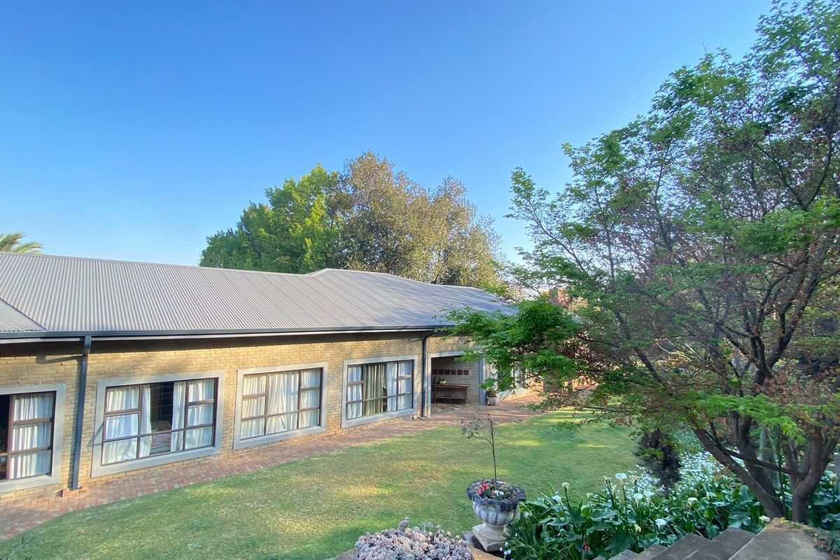 7 Bedroom Guest House-Flat Let-Home opportunity - Photo 2