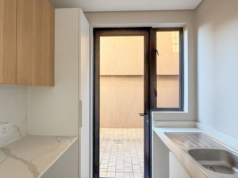 Contemporary Elegance with Panoramic Views in Zululami Coastal Estate - Photo 9