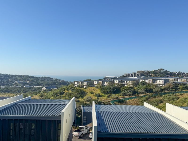 Contemporary Elegance with Panoramic Views in Zululami Coastal Estate - Photo 2