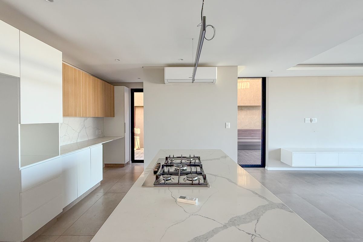 Contemporary Elegance with Panoramic Views in Zululami Coastal Estate - Photo 4