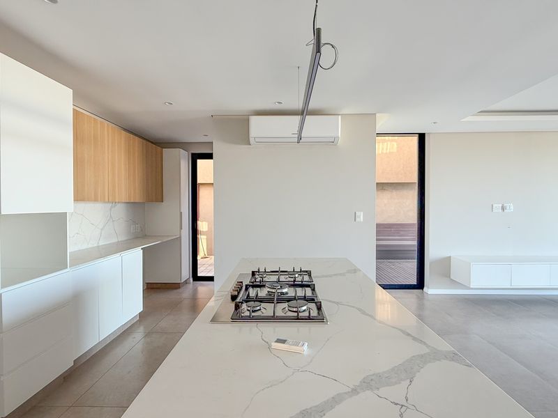 Contemporary Elegance with Panoramic Views in Zululami Coastal Estate - Photo 4