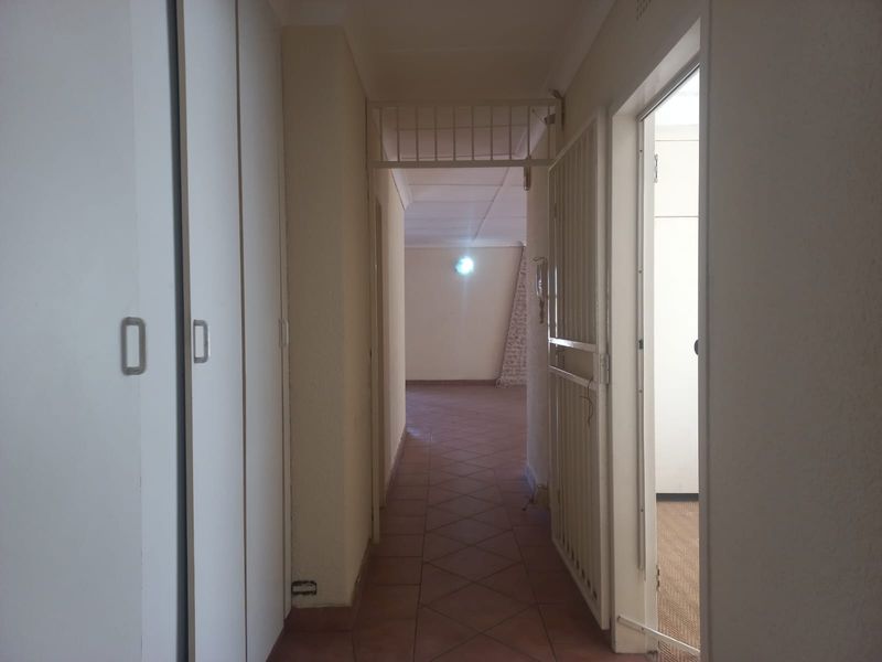 Charming and Spacious Family Home in the Heart of Rensburg, Heidelberg - Photo 10
