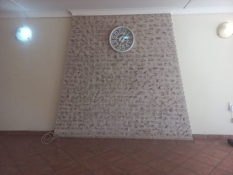 Charming and Spacious Family Home in the Heart of Rensburg, Heidelberg - Photo 4