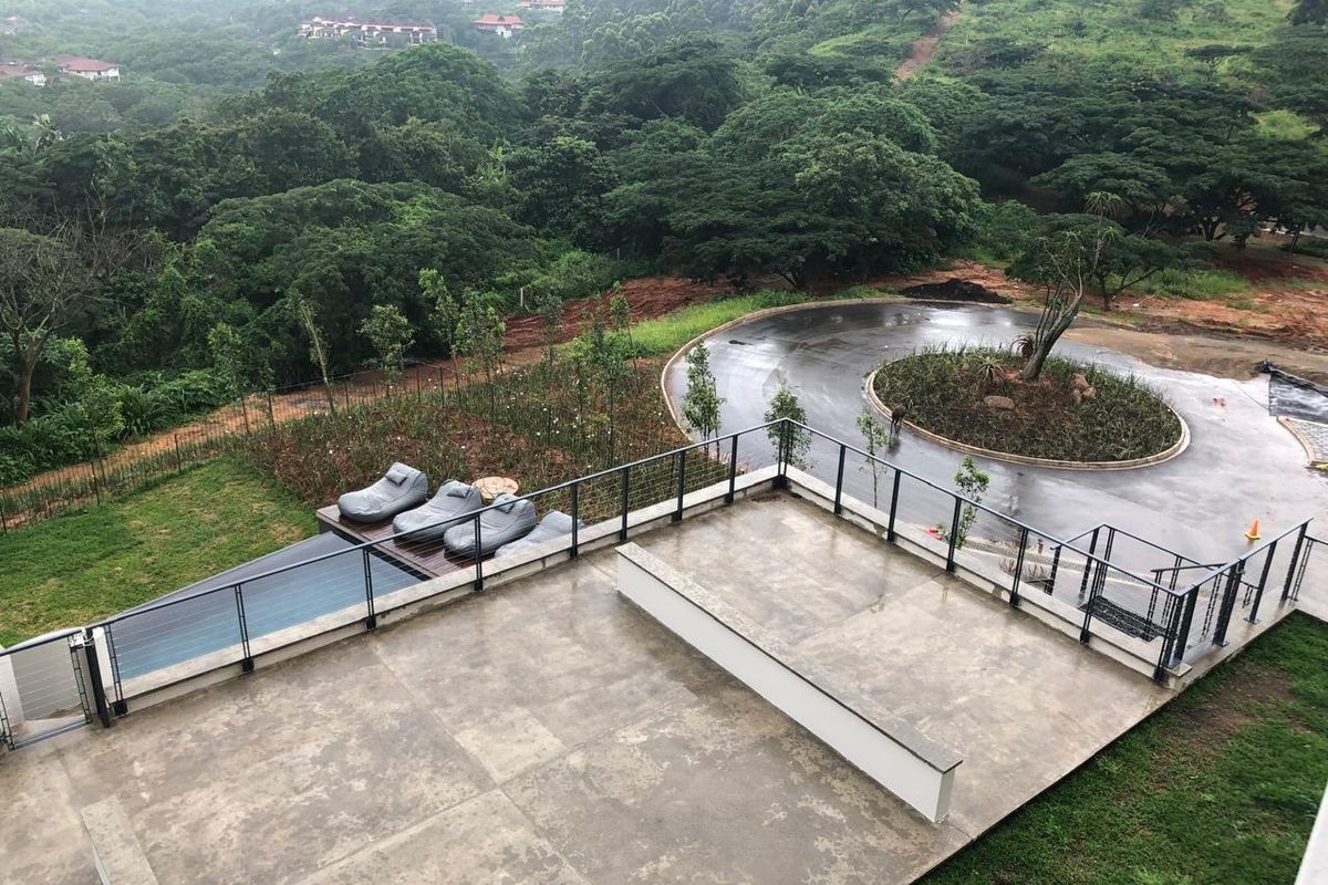 Modern Coastal Living in Imbali Ridge Estate, Ballito Apartment with Views, Light and Luxury - Photo 5