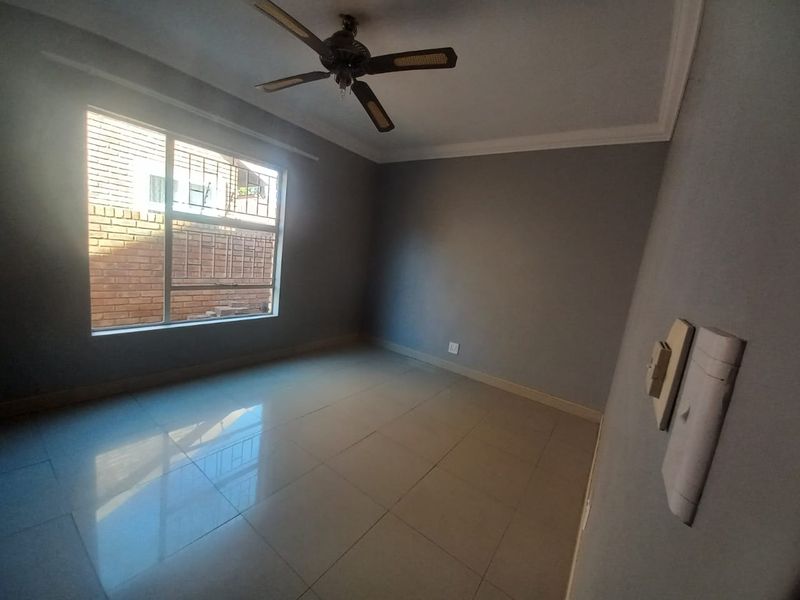 Charming 3-Bedroom Townhouse to Rent in Heidelberg, Rensburg – Private, Comfortable, and Move-In Rea - Photo 9