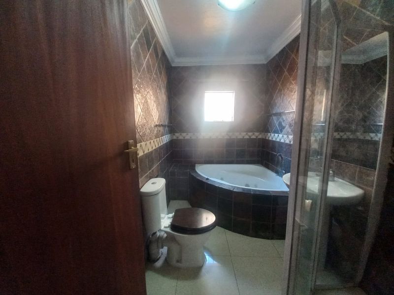 Charming 3-Bedroom Townhouse to Rent in Heidelberg, Rensburg – Private, Comfortable, and Move-In Rea - Photo 10