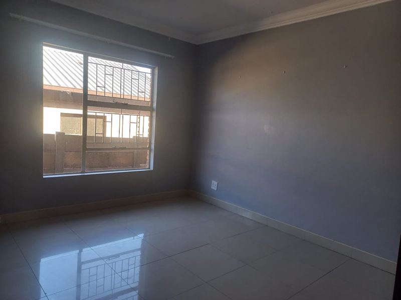 Charming 3-Bedroom Townhouse to Rent in Heidelberg, Rensburg – Private, Comfortable, and Move-In Rea - Photo 8