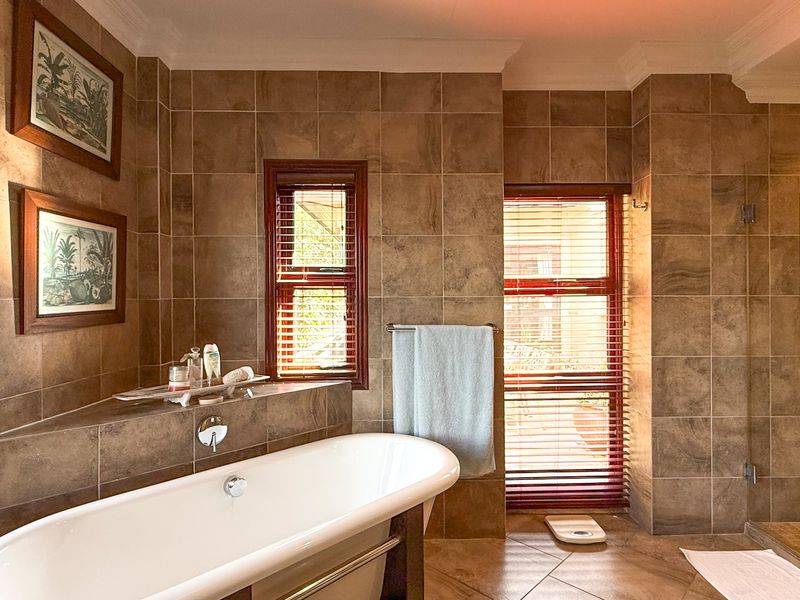 Exclusive Seaview Sanctuary on Camwood Drive – A Rare Zimbali Treasure - Photo 10