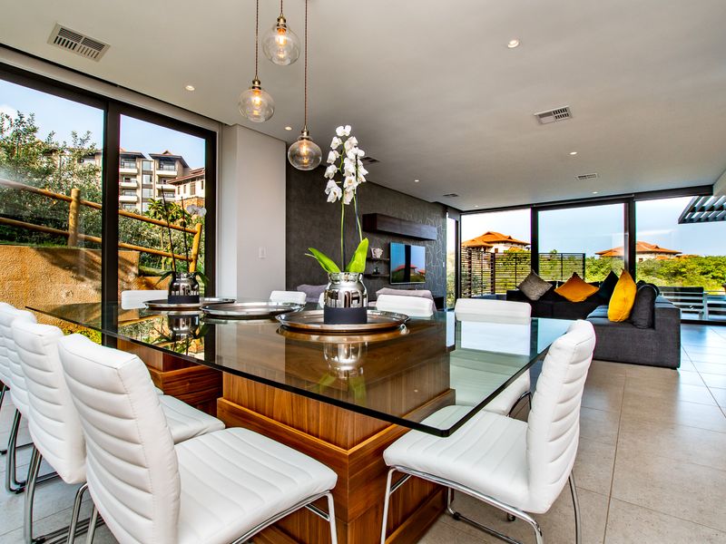 Modern 4-Bedroom Furnished Townhouse with Sea Views in Zimbali Estate - Photo 7