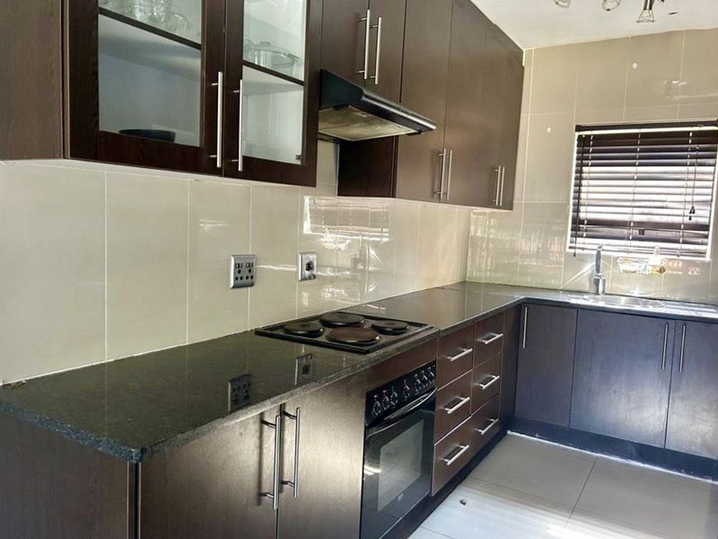 Modern Renovated Townhouse for Rent in Meer En See - Photo 7