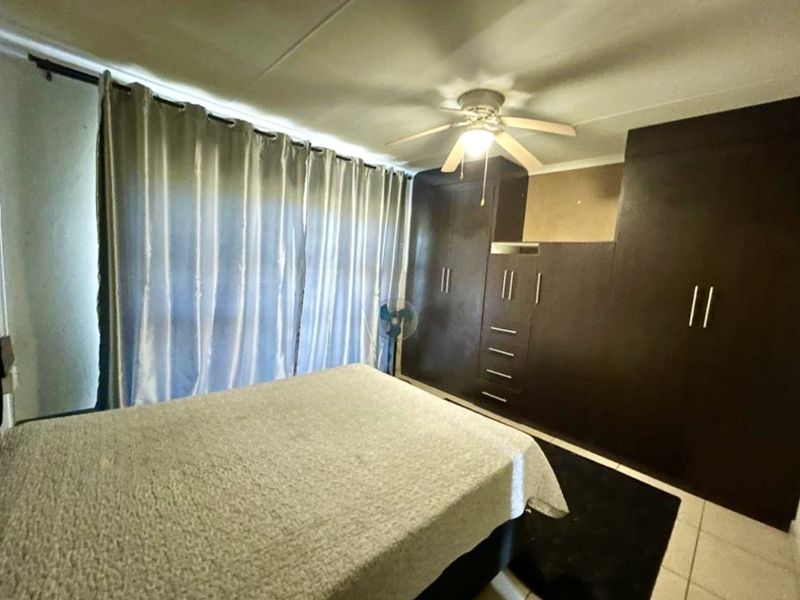 Modern Renovated Townhouse for Rent in Meer En See - Photo 3