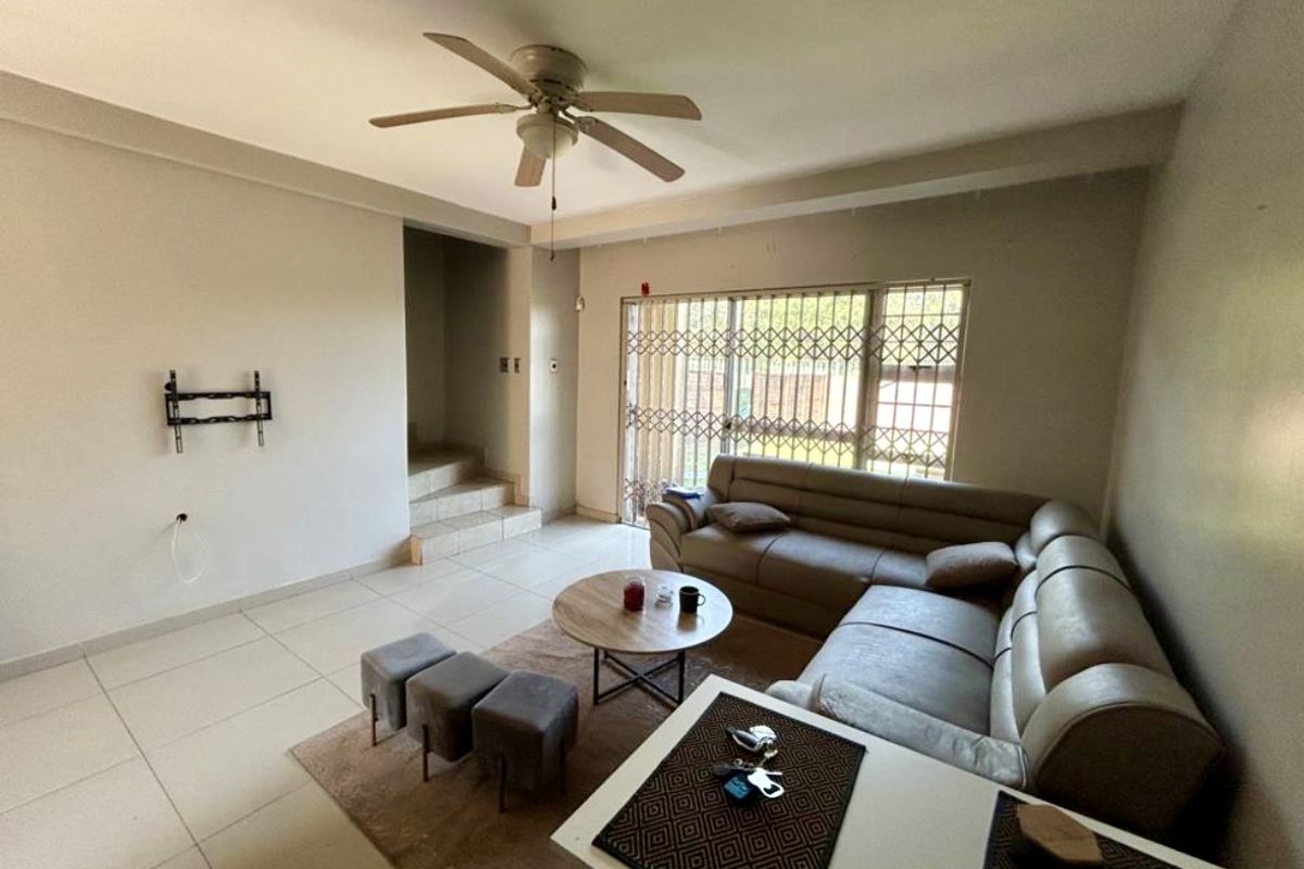 Modern Renovated Townhouse for Rent in Meer En See - Photo 5