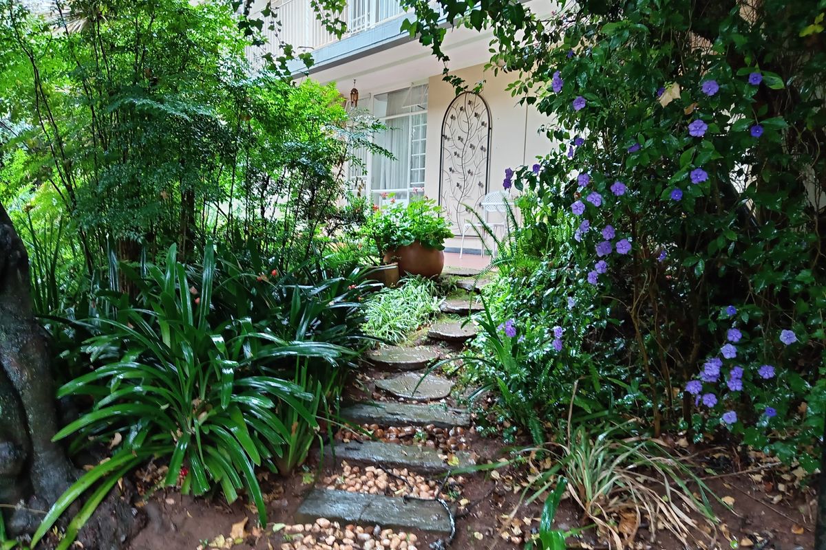 3 Bedroom Apartment Lynnwood Glen - Photo 3