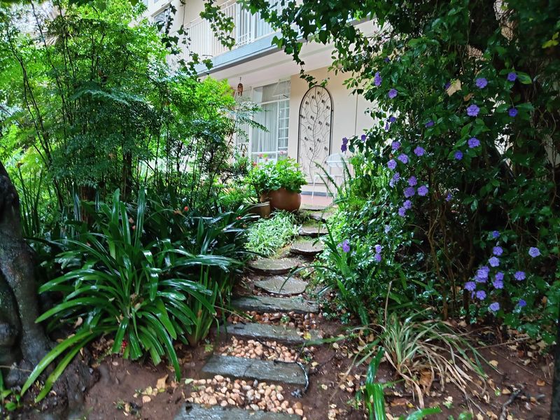 3 Bedroom Apartment Lynnwood Glen - Photo 3