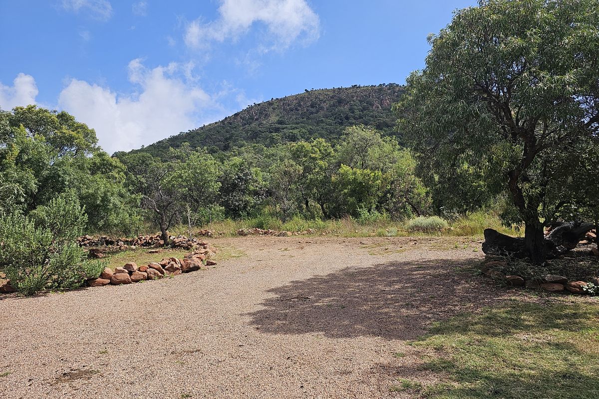Exclusive Boschhoek Mountain Estate Sanctuary — Main Residence plus Two Private Chalets - Photo 5