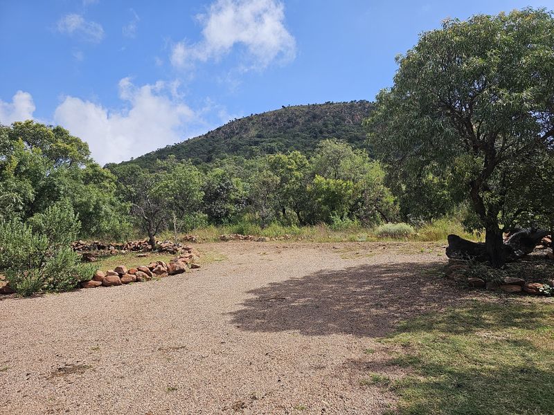 Exclusive Boschhoek Mountain Estate Sanctuary — Main Residence plus Two Private Chalets - Photo 5