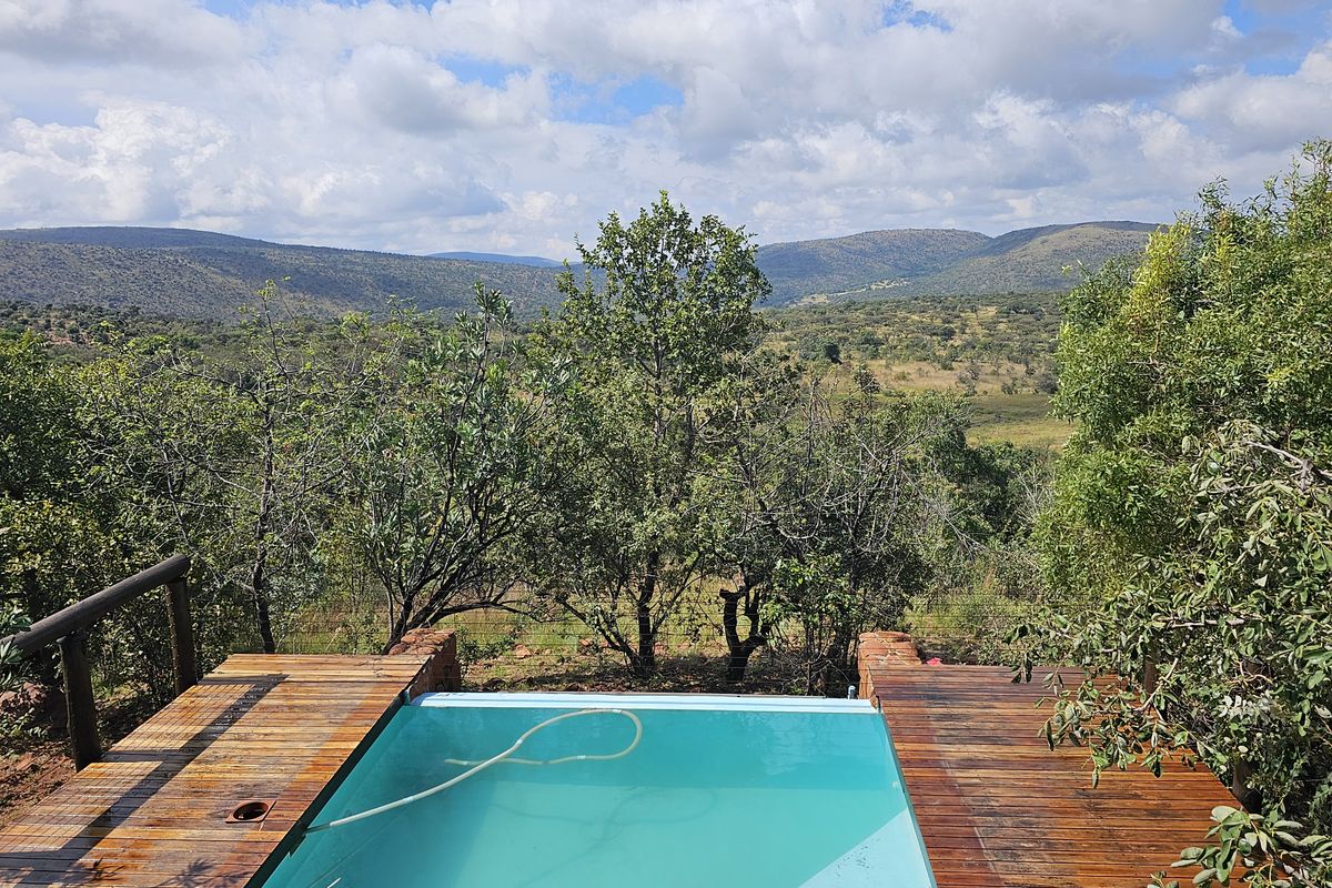 Beautiful Sanctuary for Sale in Boschhoek Mountain Estate - Photo 2