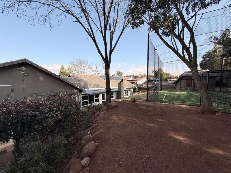 4 Bedroom 3 Bathroom Family Mountain View House - Photo 4