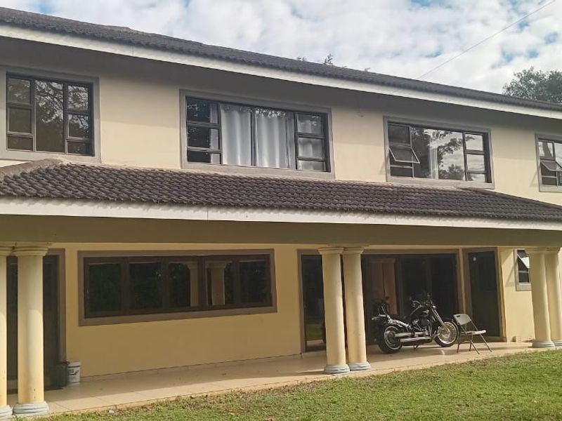 8 Bedroom House for Sale  In Eshowe - Photo 3