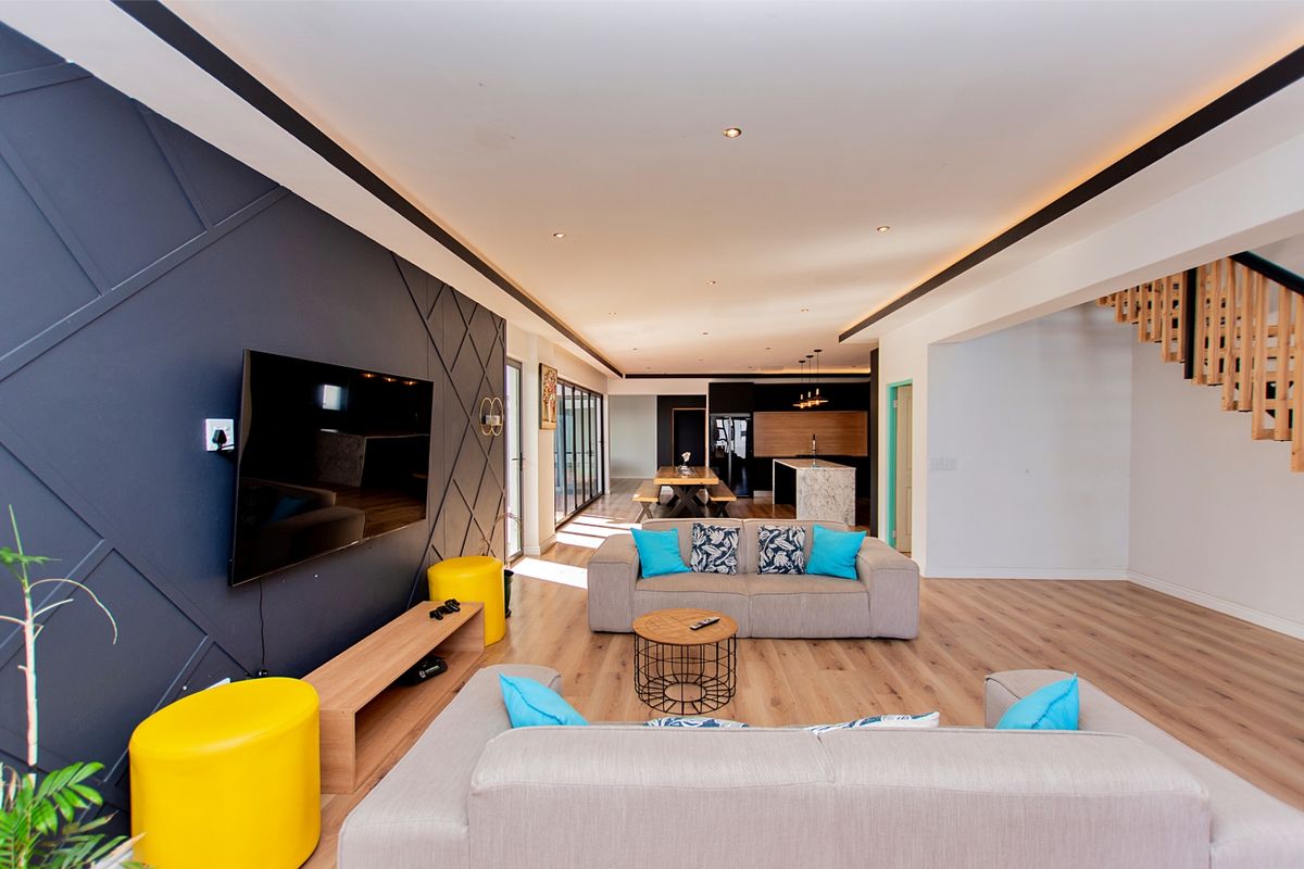 This home is a SOOTHING RETREAT from your busy life. - Photo 4