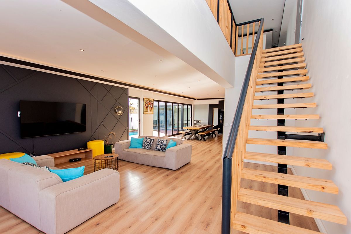 This home is a SOOTHING RETREAT from your busy life. - Photo 5